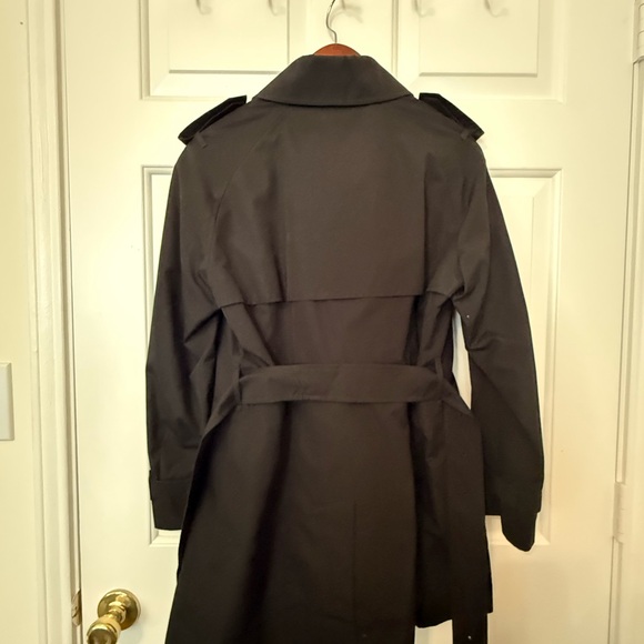 Burberry Trench Coat - Picture 5 of 10